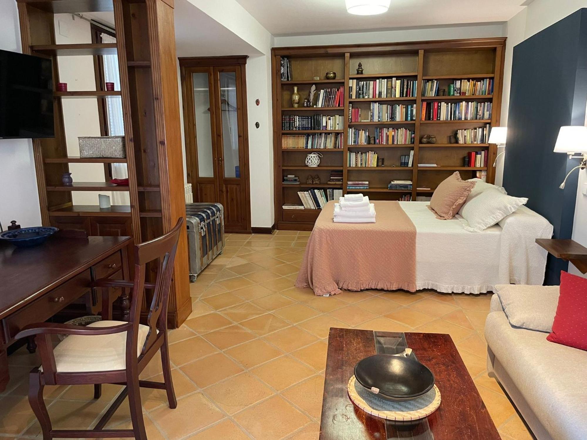 Apartamentos Turisticos La Vida De Antes Consuegra Luaran gambar