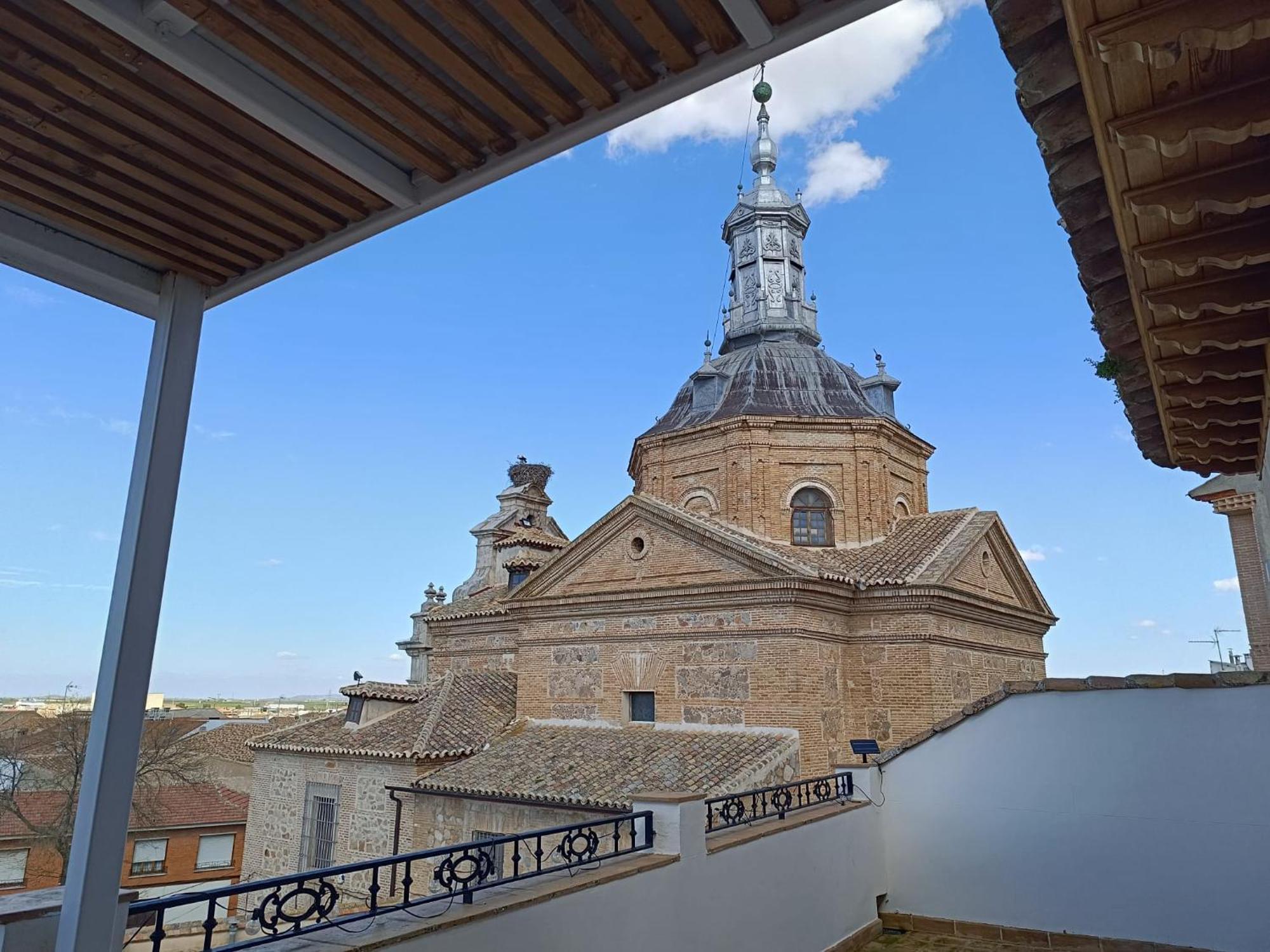Apartamentos Turisticos La Vida De Antes Consuegra Luaran gambar