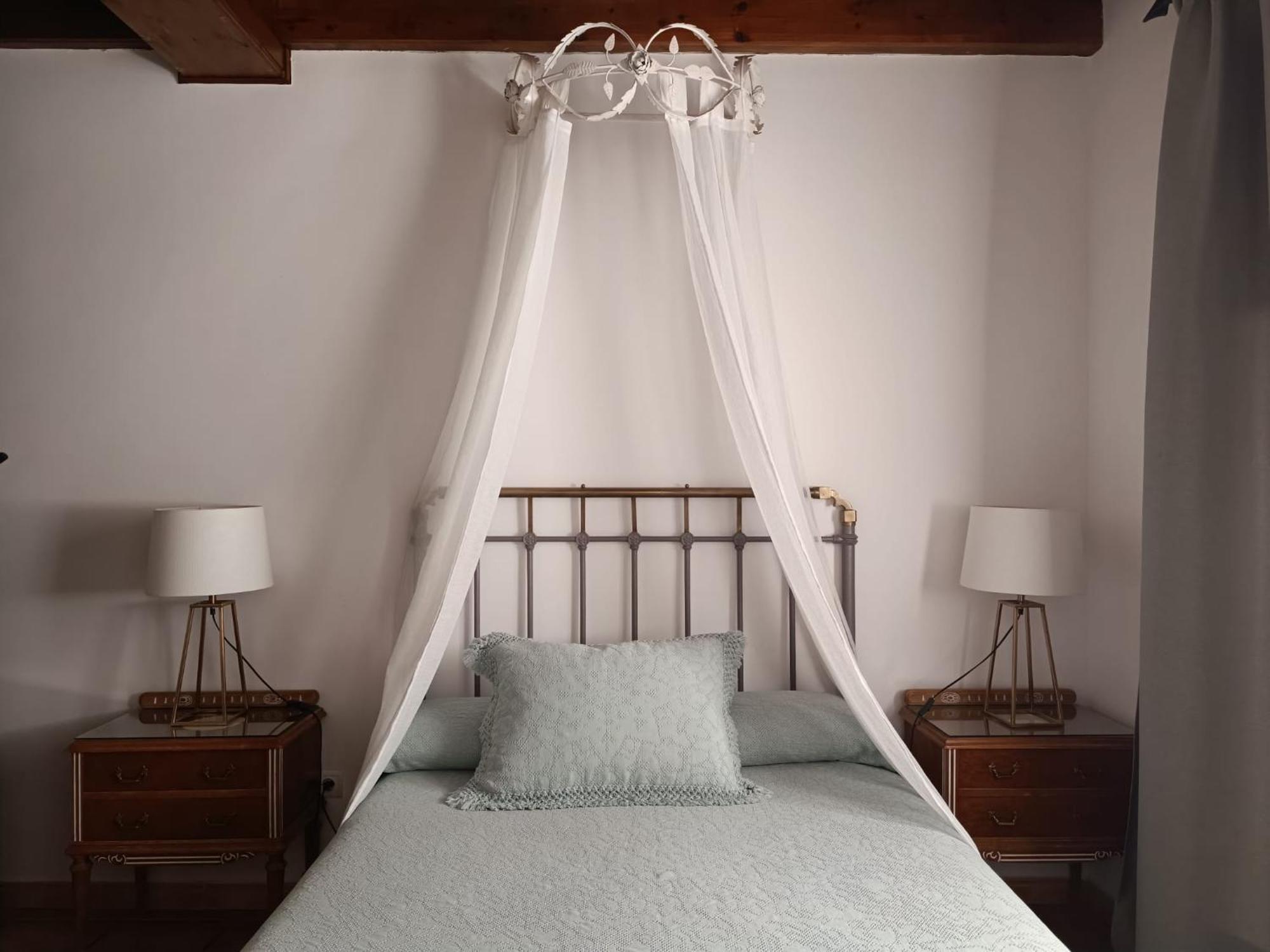 Apartamentos Turisticos La Vida De Antes Consuegra Luaran gambar